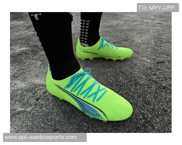 武汉足球鞋专卖店助力球迷打造完美运动装备尽享激情赛场体验