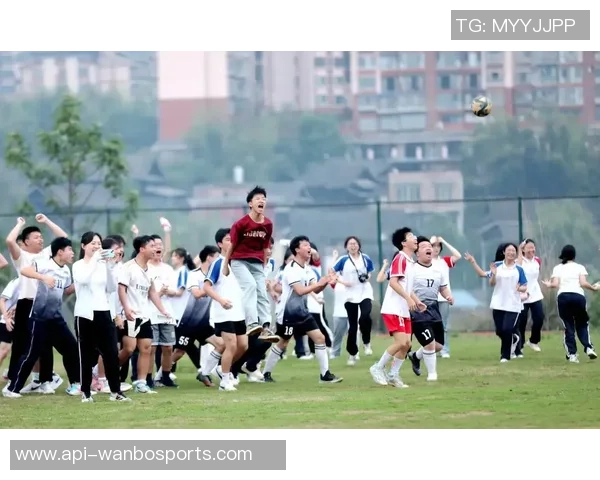 韩日足球赛激战正酣球迷热情高涨期待精彩对决与历史交锋